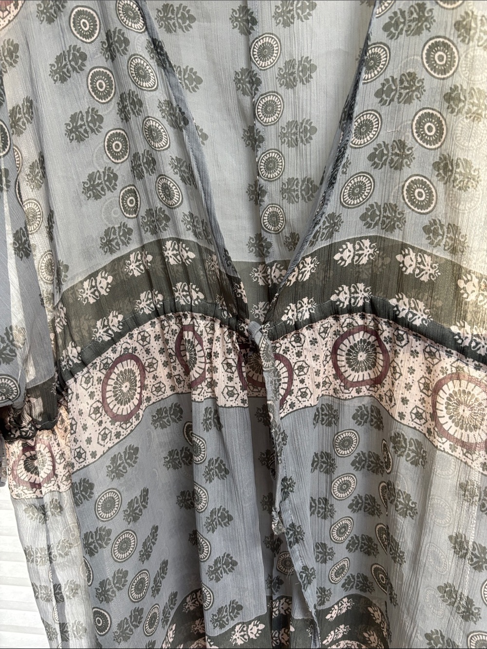 Willow & Clay Olive and Cream Sheer Boho Tie-Front Kimono XS - Picture 7 of 7